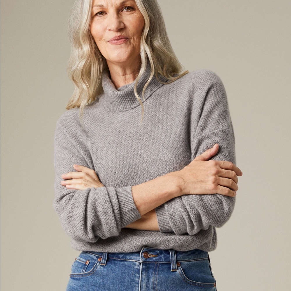 Cashmere sweater size XS